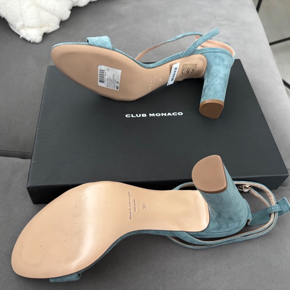 Club Monaco suede blue heels sandals - Picture 2 of 4